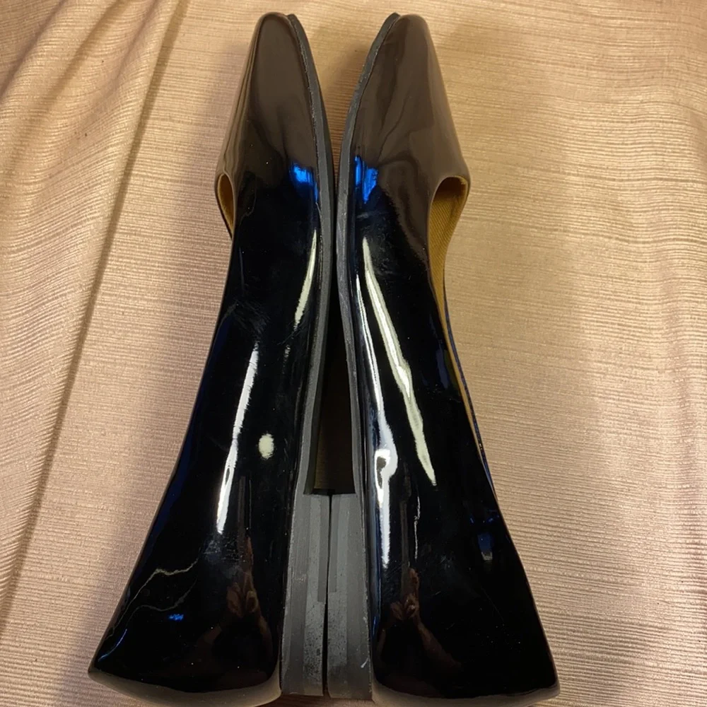NWOT Ahimsa point toe cork footbed flats 2
